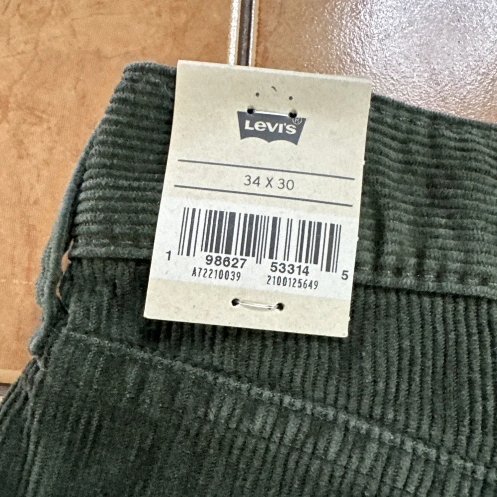 Levis 565 Pants Mens 34 x 30 Green Loose Straight Corduroy Baggy‎ Jeans NEW